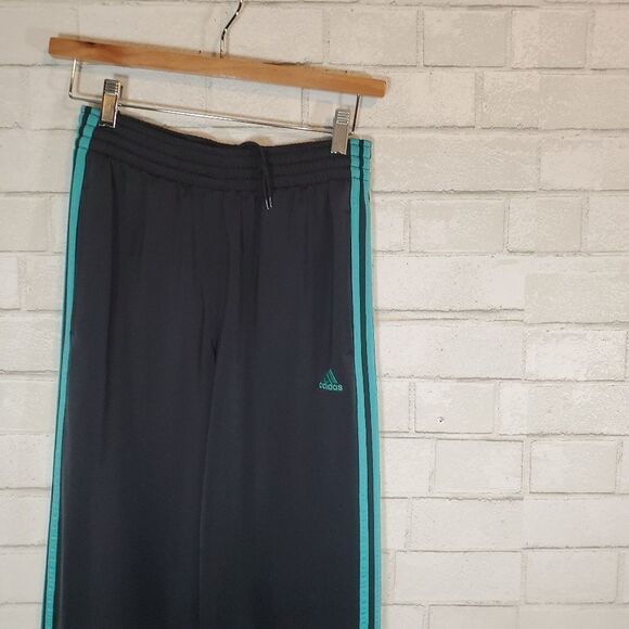 Adidas gray athletic pants - Picture 10 of 16